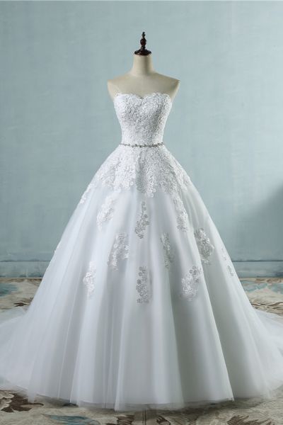 A-line Sweetheart Neck Sleeveless Floor-length Tulle Wedding Dress With Appliques