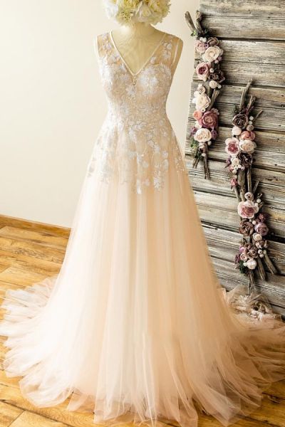 A-line V-neck Sleeveless Chapel Train Lace Wedding Gown With Lace