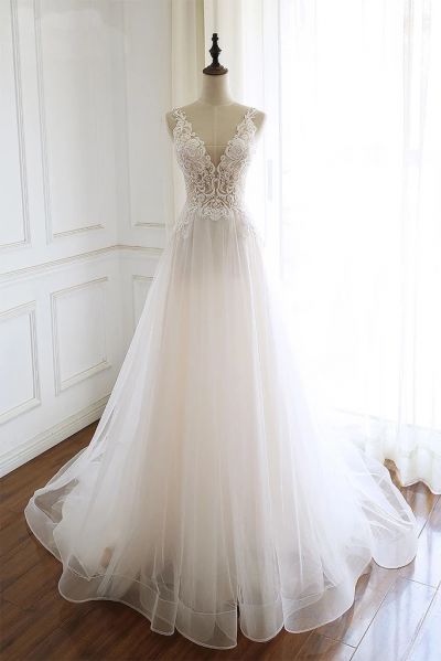 A-line V-neck Sleeveless Floor-length Tulle Bridal Attire With Lace