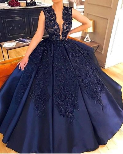 Ball Gown V-neck Sleeveless Floor-length Formal Dress With Lace