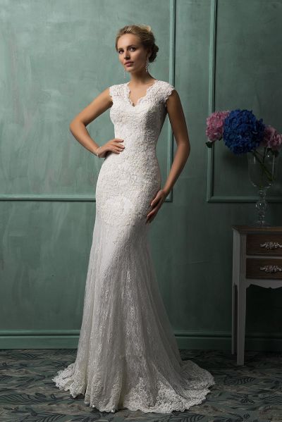 Mermaid V-neck Sleeveless Sweep / Brush Train Bridal Dress With Lace