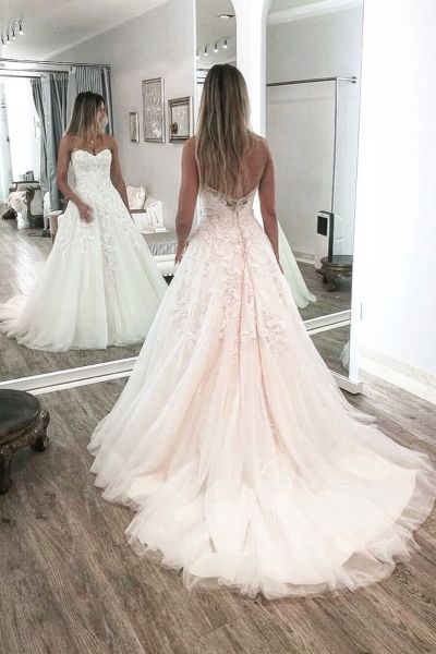 Ball Gown Sweetheart Neck Sleeveless Chapel Train Lace Bridal Gown With Ruffles