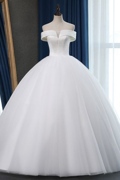 A-line Bateau Neck Floor-length Tulle Wedding Dress