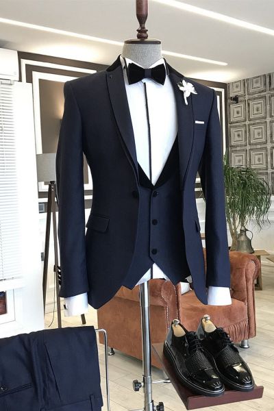Dark Navy Blue Notched Lapel Business Suit