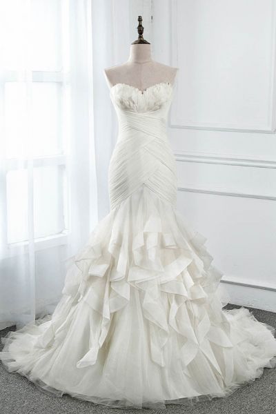 Mermaid Strapless Sweetheart Neck Sleeveless Floor-length Tulle Wedding Gown With Feathers