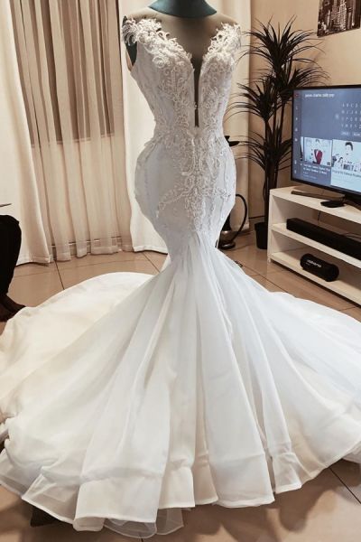 Mermaid Jewel Neck Sleeveless Lace Wedding Gown With Lace
