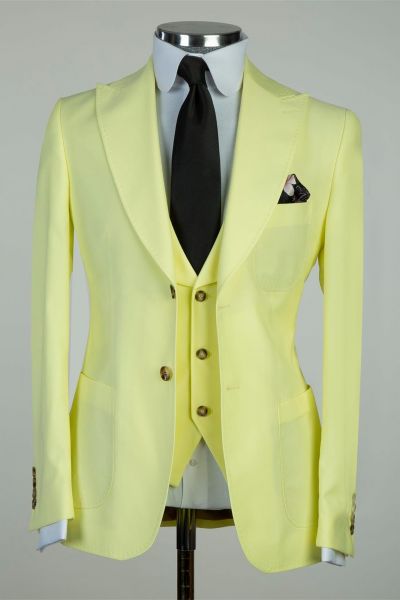 Light Yellow Three Pieces Business Men Suit with Peaked Lapel