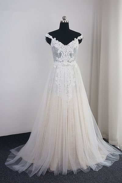 A-line V-neck Sleeveless Floor-length Tulle Bridal Attire With Lace