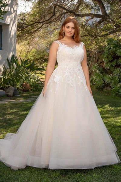 A-line Sweetheart Neck Jewel Neck Cap Sleeves Sweep / Brush Train Tulle Wedding Gown With Lace