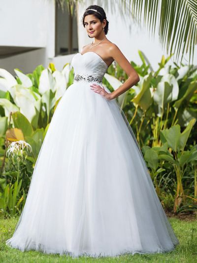 Ball Gown Sweetheart Neck Sleeveless Floor-length Tulle Wedding Gown With Beading