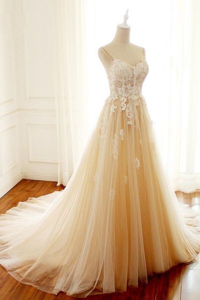 A-line Sweetheart Neck Sleeveless Floor-length Tulle Wedding Gown With Lace