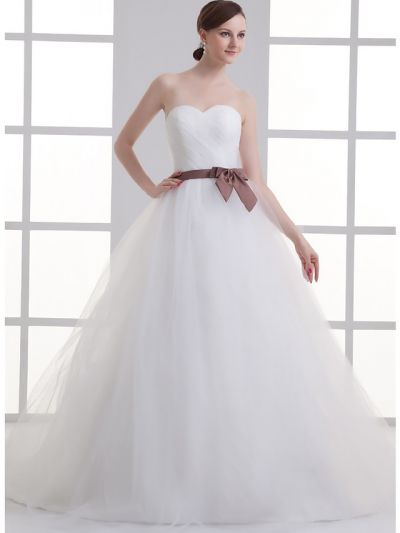 A-line Strapless Sweetheart Neck Sleeveless Court Train Tulle Wedding Gown With Ribbons
