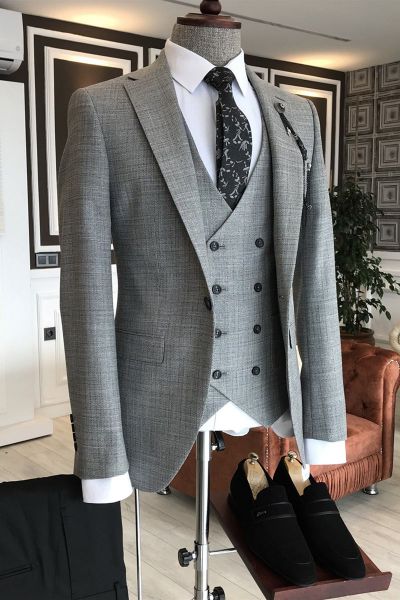 Gray Plaid Notched Lapel Business Suit