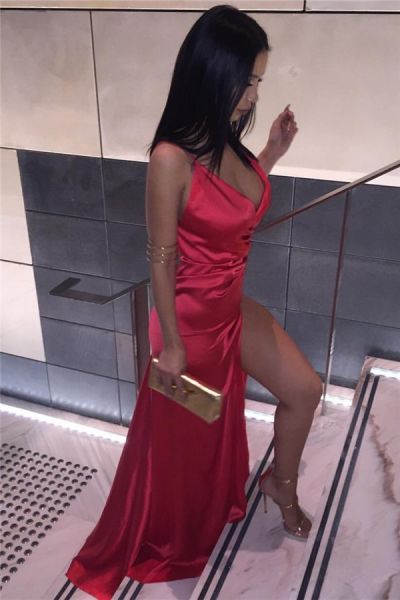 Column Plunging Neckline Sleeveless Formal Dress With Sweep / Brush Train