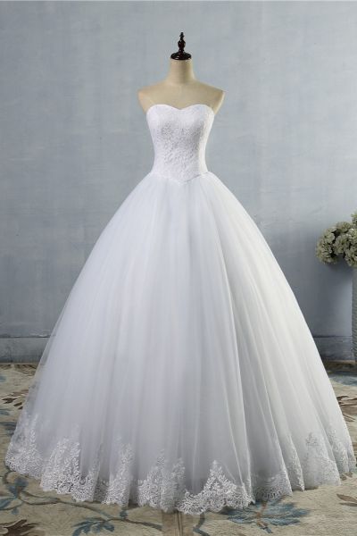 A-line Sweetheart Neck Floor-length Tulle Bridal Dress With Appliques