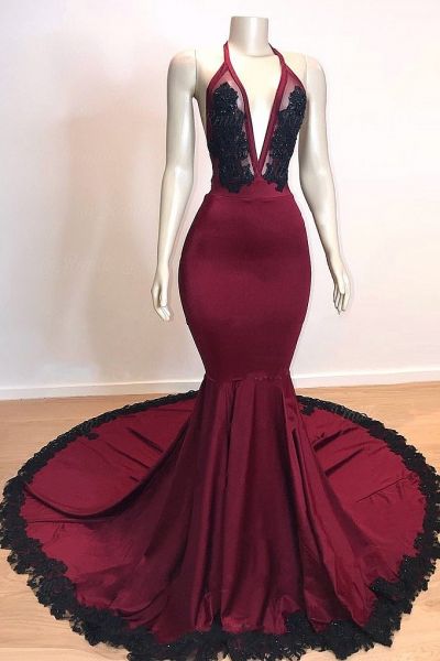 Mermaid V-neck Halter-neck Sleeveless Court Train Evening Dress With Appliques