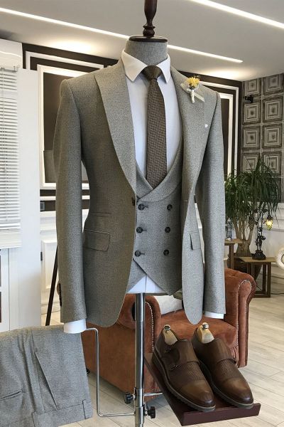 Brown Peaked Lapel Business Suit