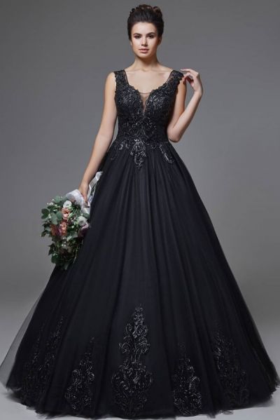 A-line V-neck Sleeveless Sweep / Brush Train Tulle Wedding Gown With Lace