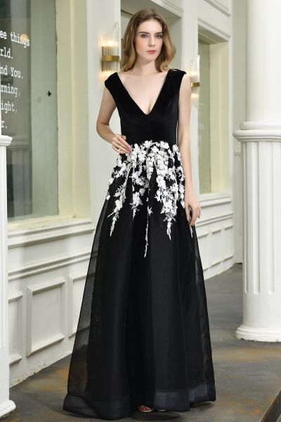 A-line Plunging Neckline Sleeveless Sweep / Brush Train Velvet Evening Dress With Lace