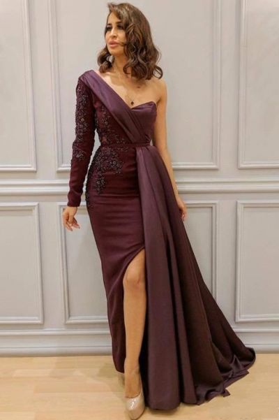 Column V-neck Long Sleeves Sweep / Brush Train Lace Wedding Guest Gown With Appliques