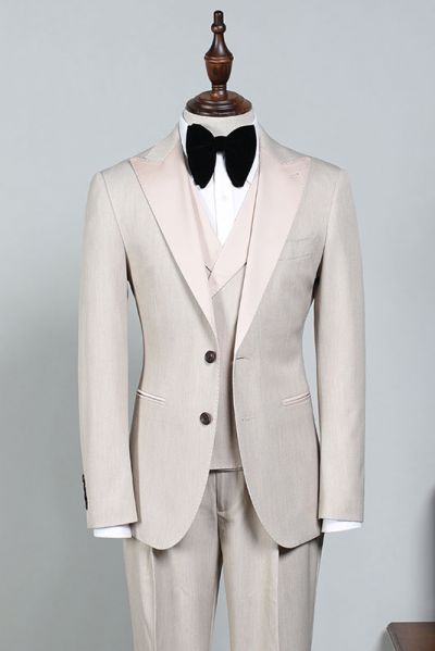 Off White Peaked Lapel Business Suit