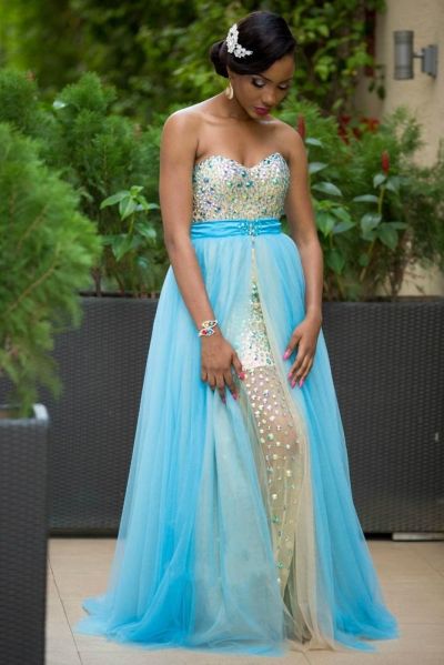 A-line Sweetheart Neck Sleeveless Floor-length Tulle Evening Dress With Crystal