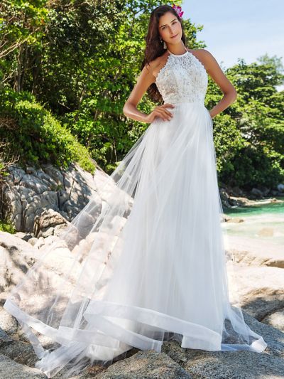 A-line Halter-neck Sleeveless Chapel Train Lace Bridal Gown With Lace