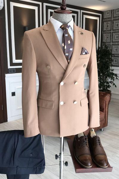 Pink Double Breasted Suit with Peaked Lapel