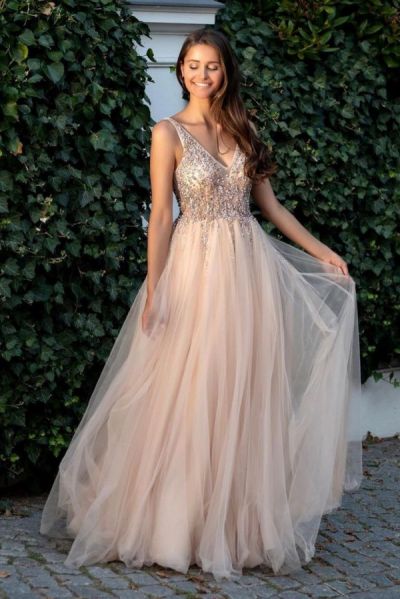 Column V-neck Sleeveless Floor-length Tulle Evening Gown With Pearls