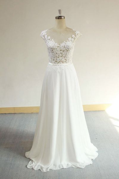 A-line Jewel Neck Short Sleeves Court Train Tulle Wedding Dress With Lace