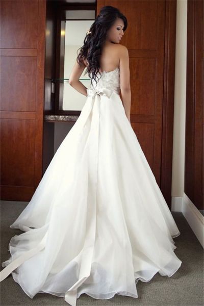 A-line Sweetheart Neck Sleeveless Sweep / Brush Train Organza Wedding Gown With Flower(s)