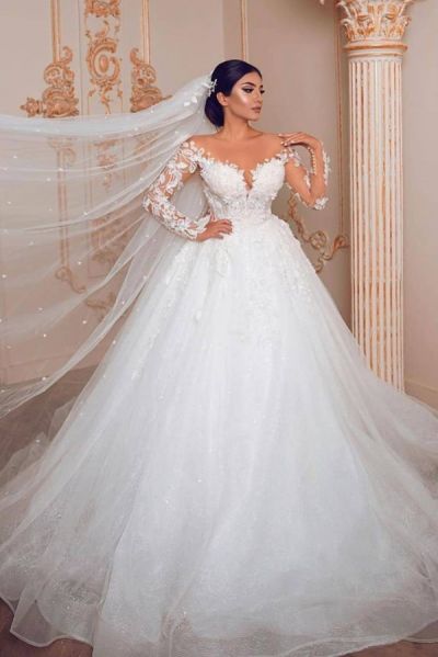 Ball Gown Jewel Neck Long Sleeves Court Train Tulle Bridal Gown With Lace