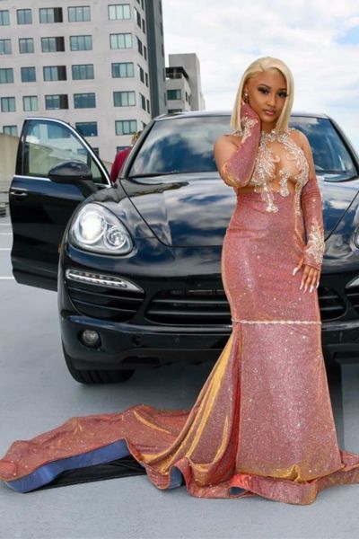 Mermaid Jewel Neck Sleeveless Sweep / Brush Train Satin Evening Dress With Appliques