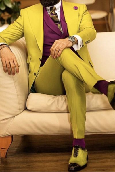 Daffodil Single Breasted Men's Suit with Peaked Lapel for Business