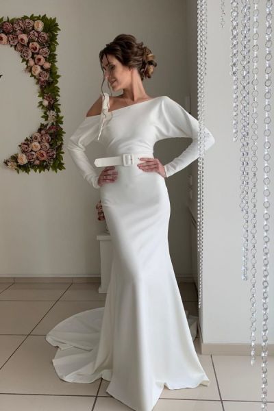 Column Long Sleeves Floor-length Satin Wedding Dress