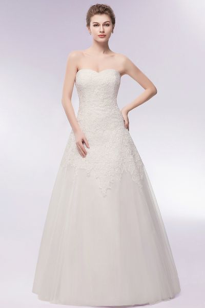 A-line Strapless Sweetheart Neck Sleeveless Floor-length Tulle Bridal Gown With Lace