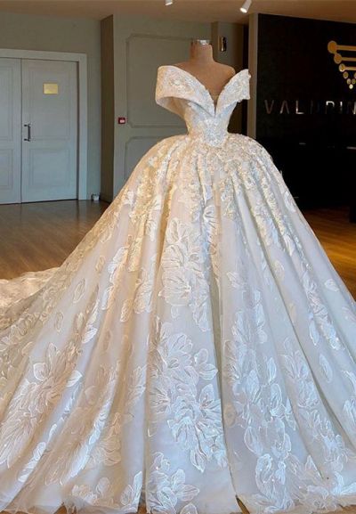 Ball Gown Sweetheart Neck Court Train Bridal Dress With Lace