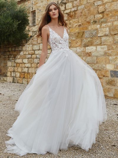 A-line Straps V-neck Sleeveless Chapel Train Lace Wedding Gown With Lace