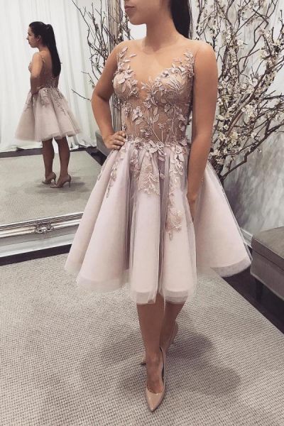 A-line Jewel Neck Sleeveless Knee-length Tulle Homecoming Gown With Lace