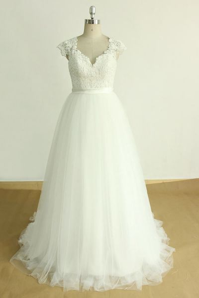 A-line V-neck Short Sleeves Floor-length Tulle Wedding Dress With Lace