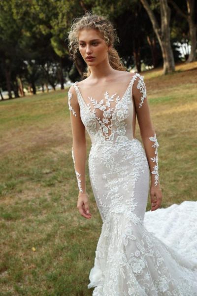Mermaid Square Neck Long Sleeves Sweep / Brush Train Lace Bridal Dress With Lace