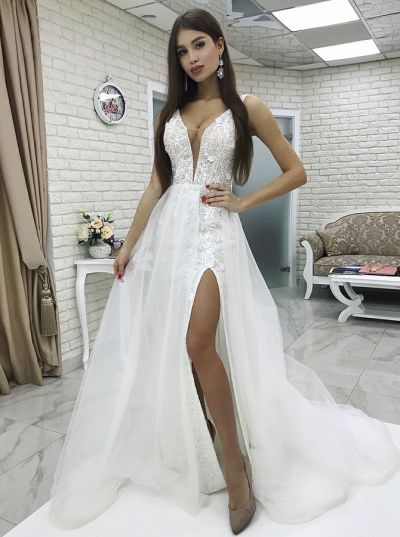 A-line V-neck Sleeveless Wedding Gown With Appliques
