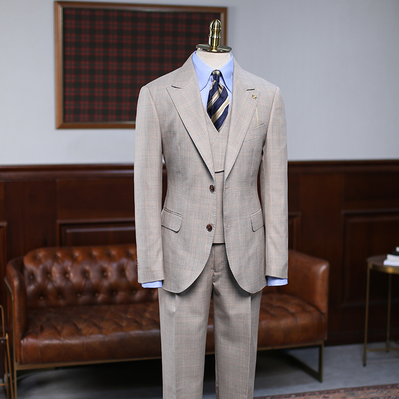 Light Khaki Plaid Bespoke Business Suit 2