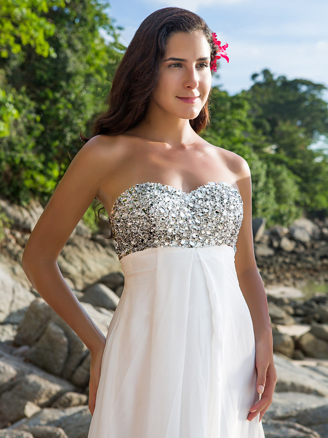 Column Strapless Sweetheart Neck Sweep / Brush Train Tulle Wedding Gown With Beading 4