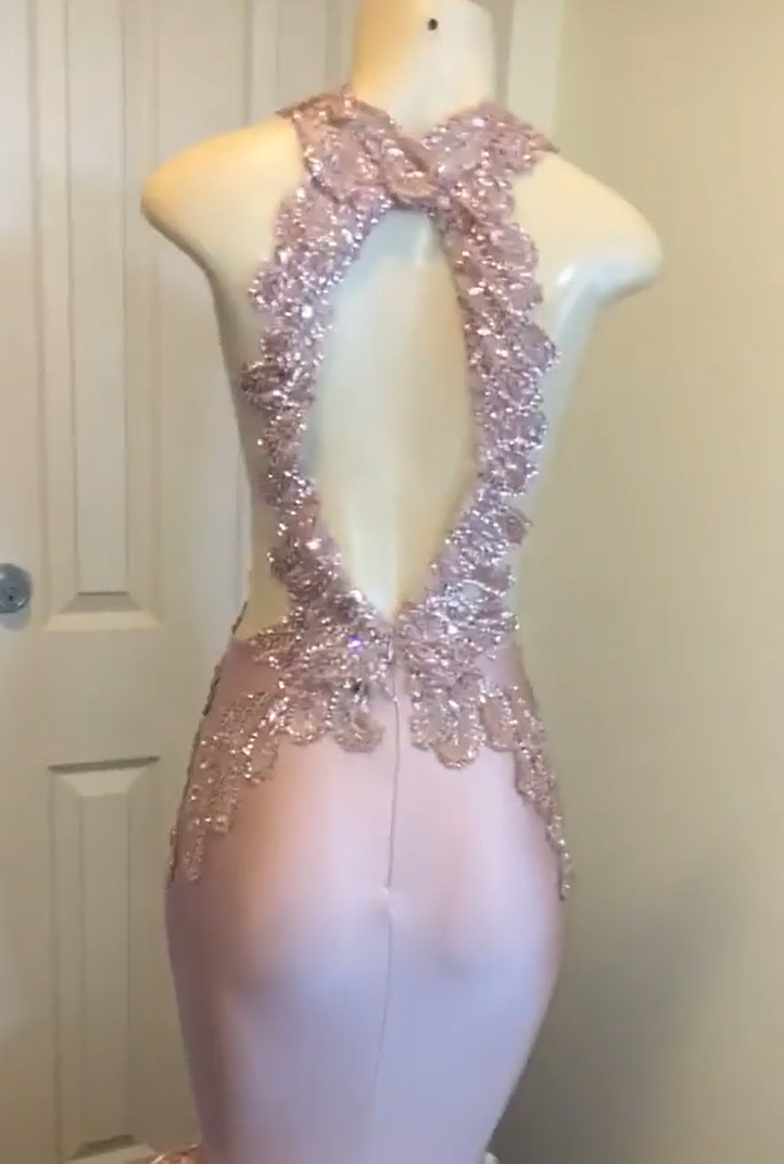 Mermaid Halter-neck Sleeveless Court Train Prom Dress With Appliques 2
