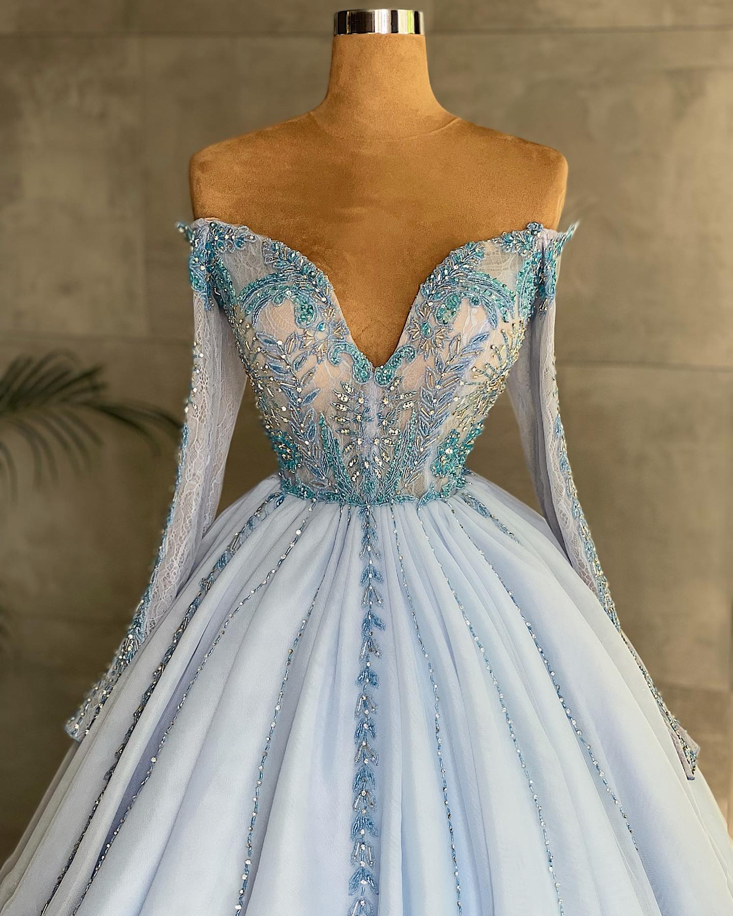 A-line Off-the-shoulder Long Sleeves Floor-length Tulle Formal Dress With Appliques 2