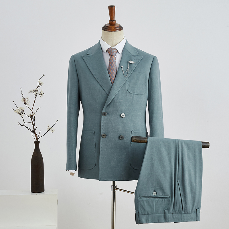 Peaked Lapel Double Breasted Business Suit 2