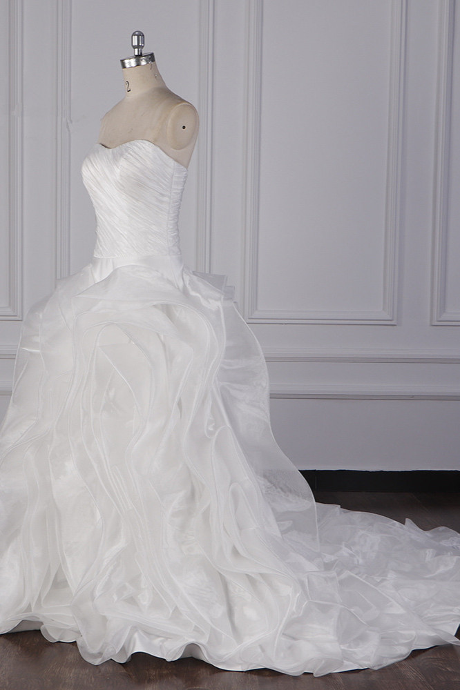 Strapless Sweetheart Neck Sleeveless Floor-length Organza Bridal Dress With Ruffles 3