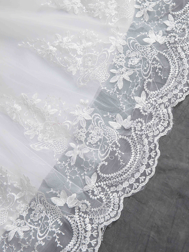 Ball Gown Scoop Neck Half-Sleeves Chapel Train Lace Bridal Gown With Lace 6
