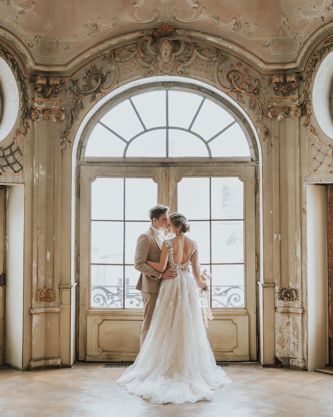 A-line Jewel Neck Sleeveless Chapel Train Lace Bridal Gown With Lace 7